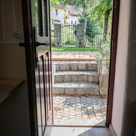 Apartamento Apartmaji Hisa Kranjske Cebele
