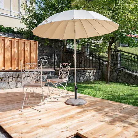 Apartmaji Hisa Kranjske Cebele Apartment *