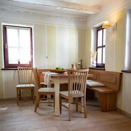 Apartmaji Hisa Kranjske Cebele *