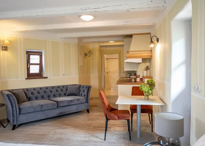 Апартаменты Apartmaji Hisa Kranjske Cebele *