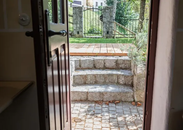 Апартаменты Apartmaji Hisa Kranjske Cebele