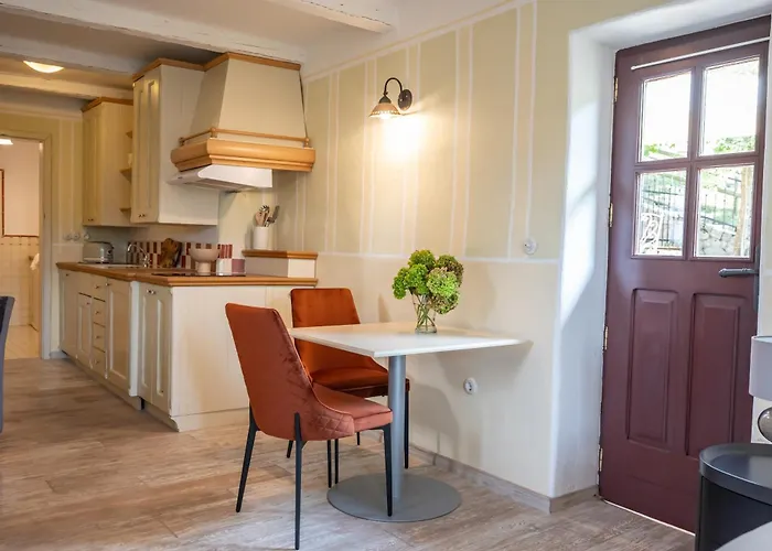 Apartmaji Hisa Kranjske Cebele