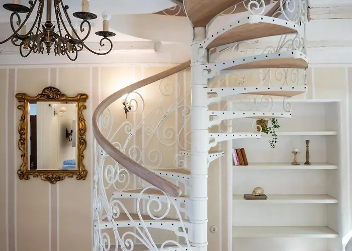 Апартаменты Apartmaji Hisa Kranjske Cebele *